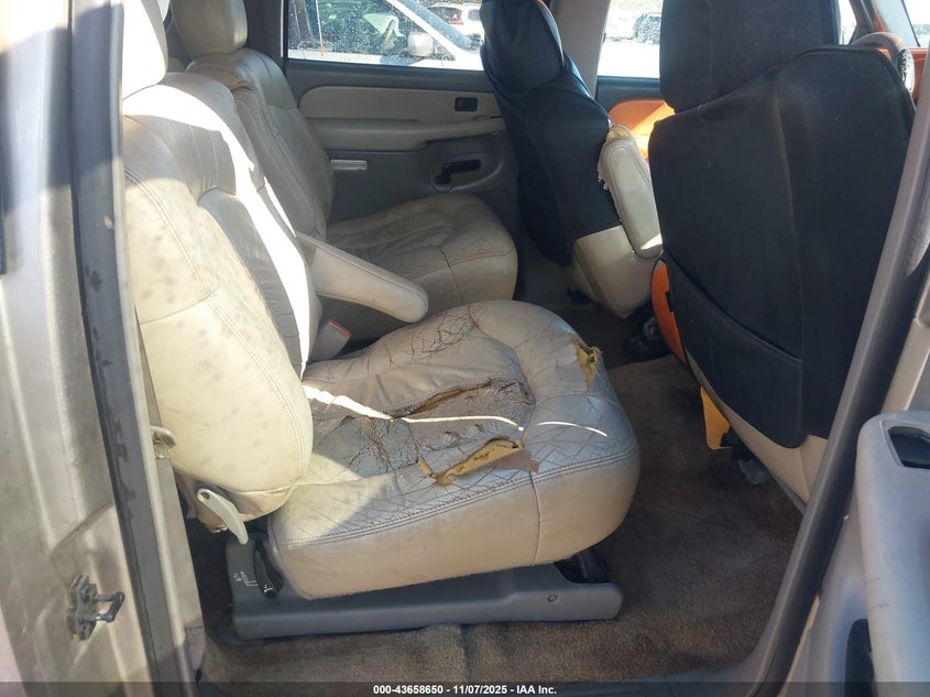 2002 Chevrolet Suburban 1500 Lt VIN: 1GNEC16Z62J116543 Lot: 43658650