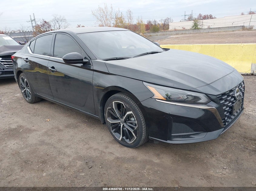 NISSAN ALTIMA SR FWD