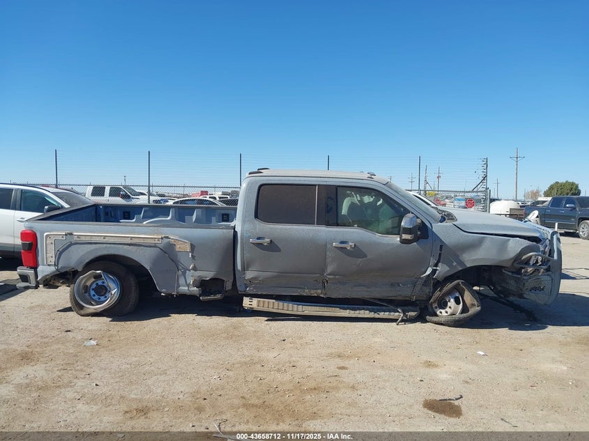 2024 Ford F-350 Lariat VIN: 1FT8W3DTXREF55786 Lot: 43658712