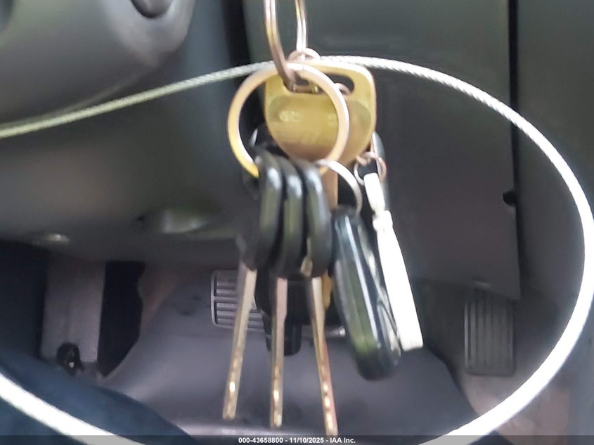 1998 Honda Civic Lx VIN: 1HGEJ6674WL039872 Lot: 43658800