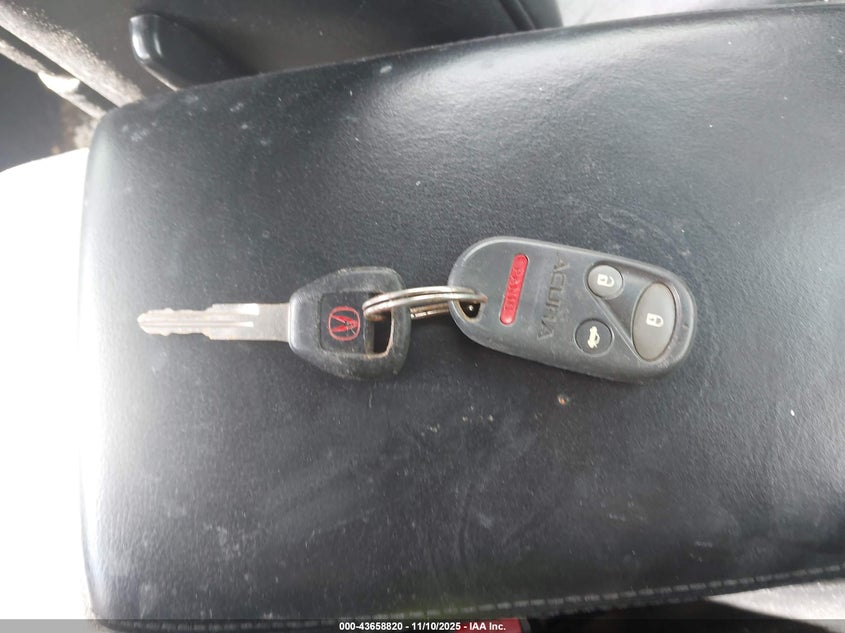 2000 Acura Rl 3.5 VIN: JH4KA9652YC014830 Lot: 43658820