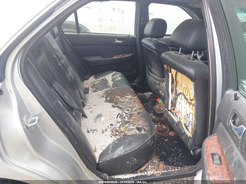 2000 Acura Rl 3.5 VIN: JH4KA9652YC014830 Lot: 43658820