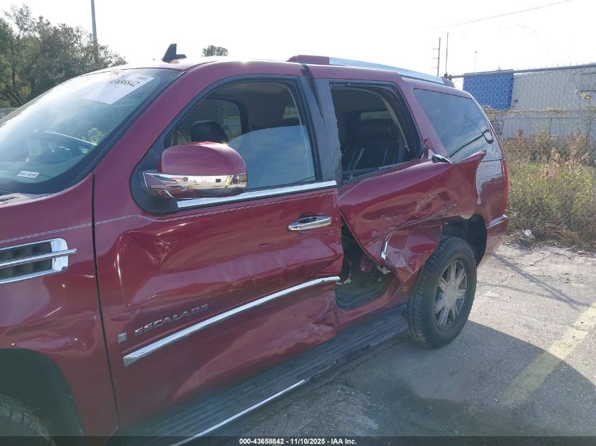 2007 Cadillac Escalade Standard VIN: 1GYEC63887R370971 Lot: 43658842