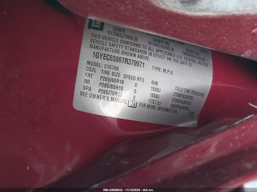 2007 Cadillac Escalade Standard VIN: 1GYEC63887R370971 Lot: 43658842