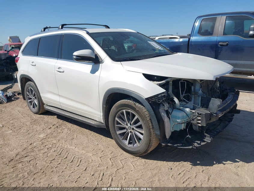 TOYOTA HIGHLANDER XLE