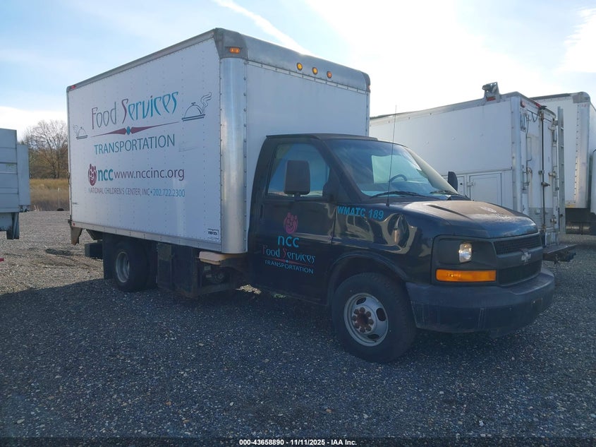 1GBHG31U071100013 2007 Chevrolet Express Cutaway Work Van auction photo 1