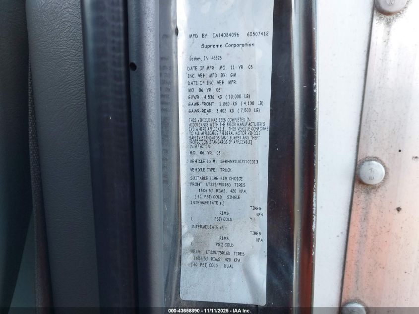 2007 Chevrolet Express Cutaway Work Van VIN: 1GBHG31U071100013 Lot: 43658890