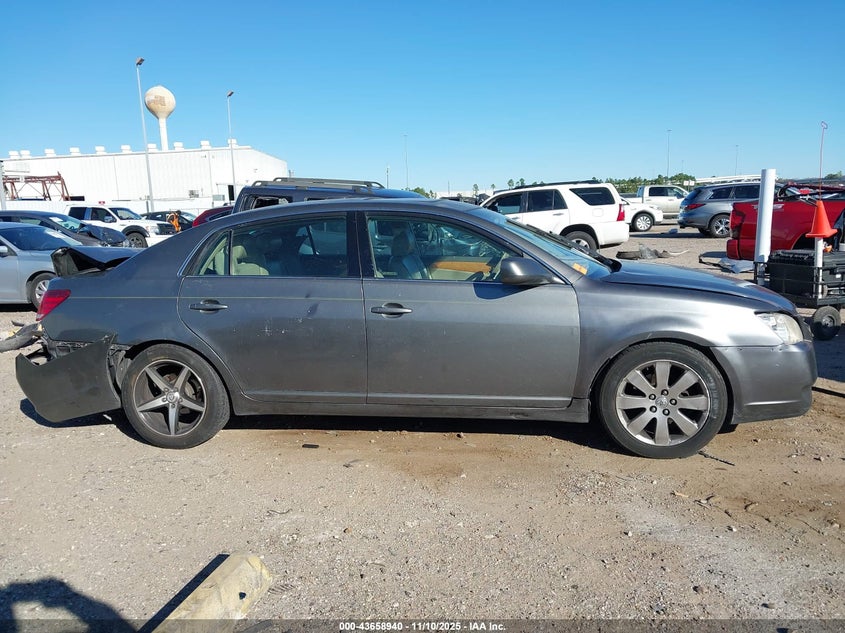 2005 Toyota Avalon Xls VIN: 4T1BK36BX5U040515 Lot: 43658940