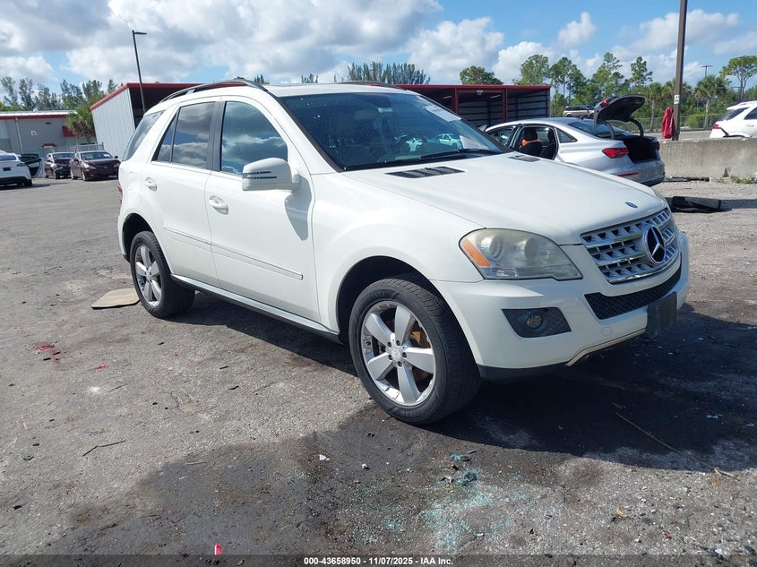 MERCEDES-BENZ M-CLASS 4MATIC