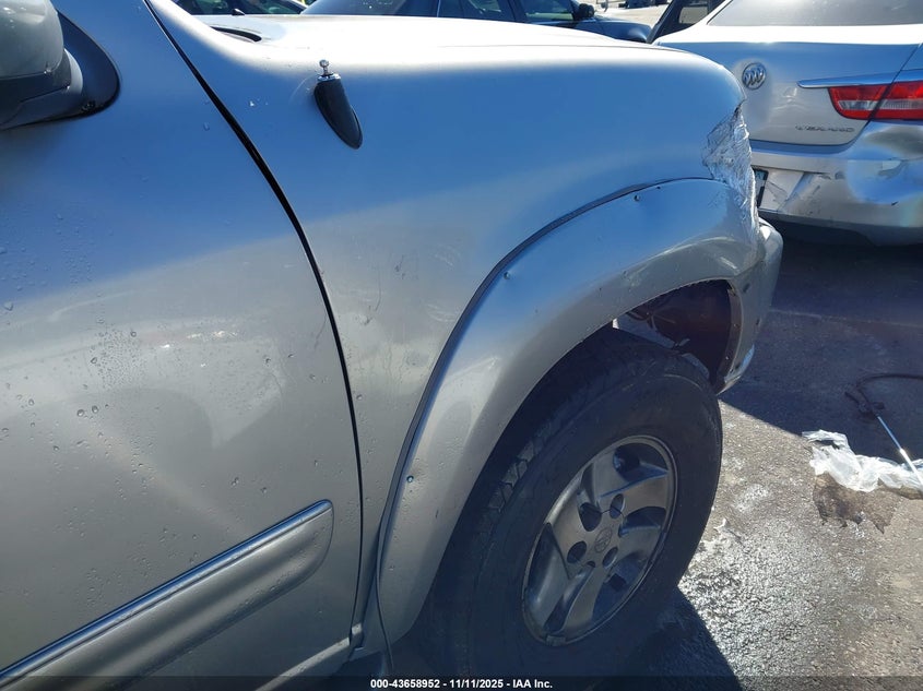 2004 Toyota Sequoia Sr5 V8 VIN: 5TDZT34AX4S207419 Lot: 43658952