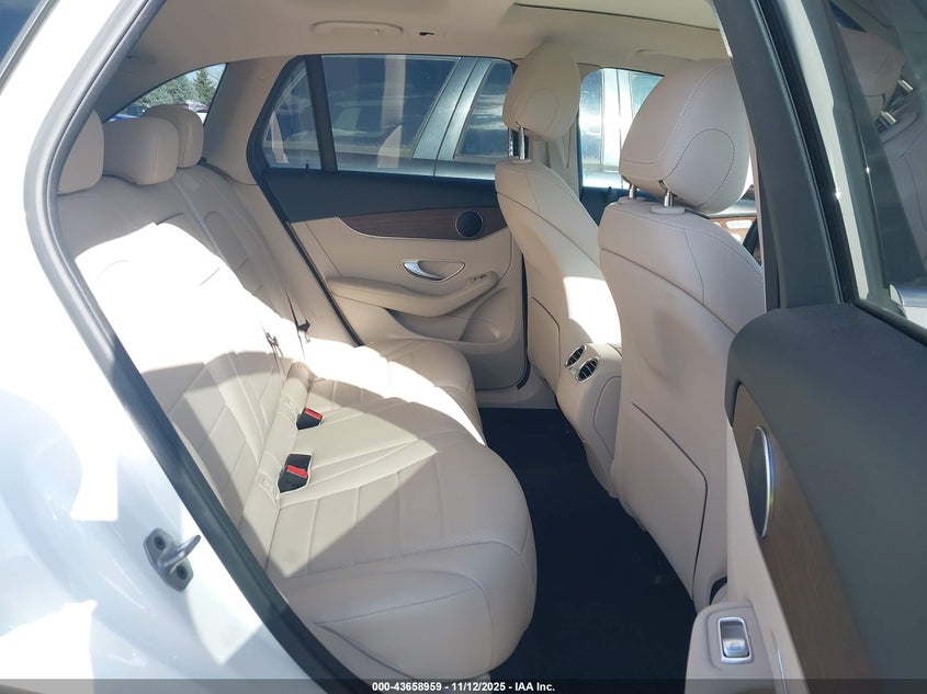 2022 Mercedes-Benz Glc 300 4Matic Suv VIN: W1N0G8EBXNV391116 Lot: 43658959