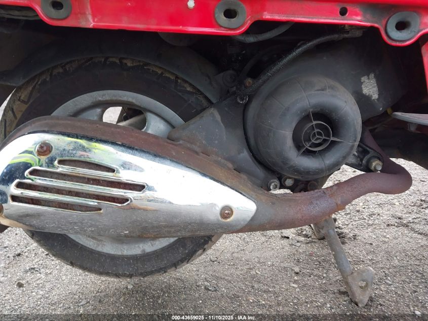 2003 Vespa C161C VIN: ZAPC16C1735006207 Lot: 43659025