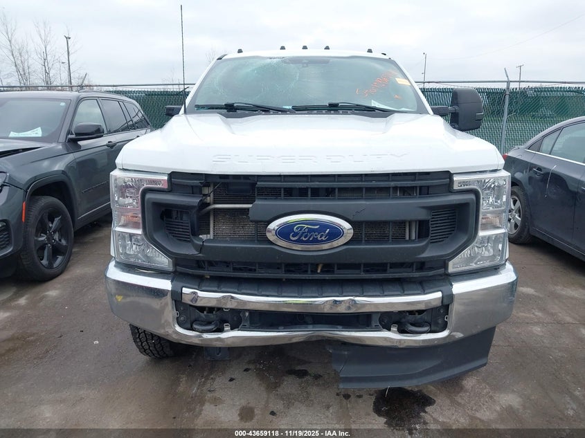 1FT8W3BT5NEF54221 2022 FORD F350 photo no. 12