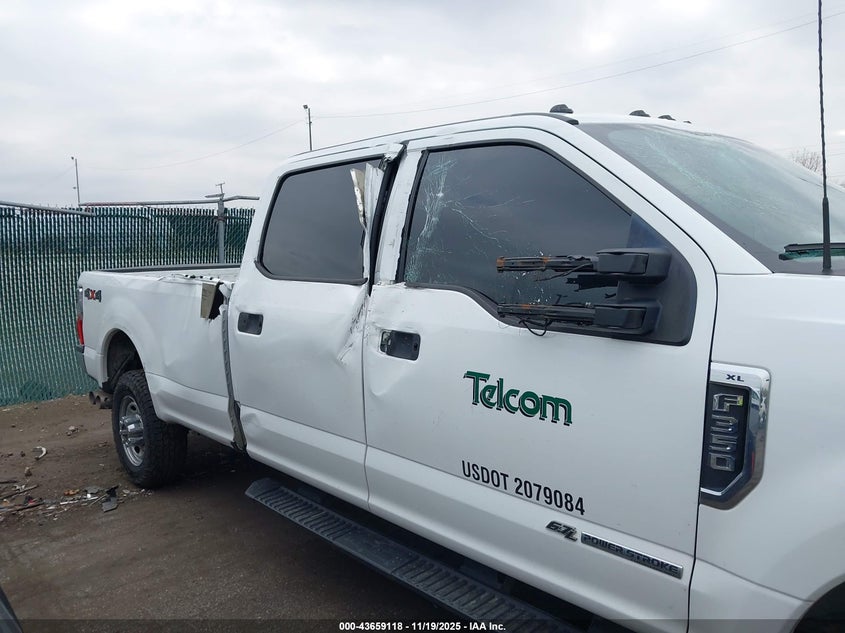 1FT8W3BT5NEF54221 2022 FORD F350 photo no. 13