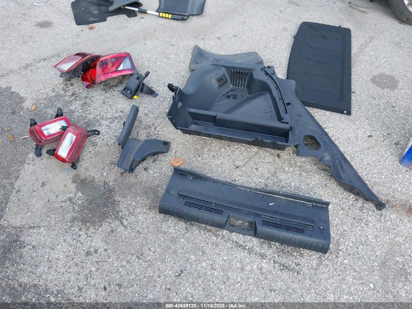 2022 Hyundai Venue Sel VIN: KMHRC8A31NU136929 Lot: 43659120