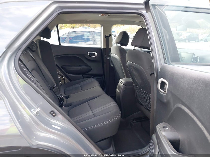 2022 Hyundai Venue Sel VIN: KMHRC8A31NU136929 Lot: 43659120