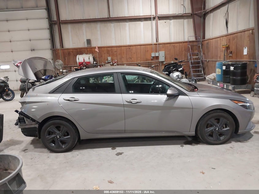 2023 HYUNDAI ELANTRA HYBRID BLUE KMHLM4AJ4PU064055