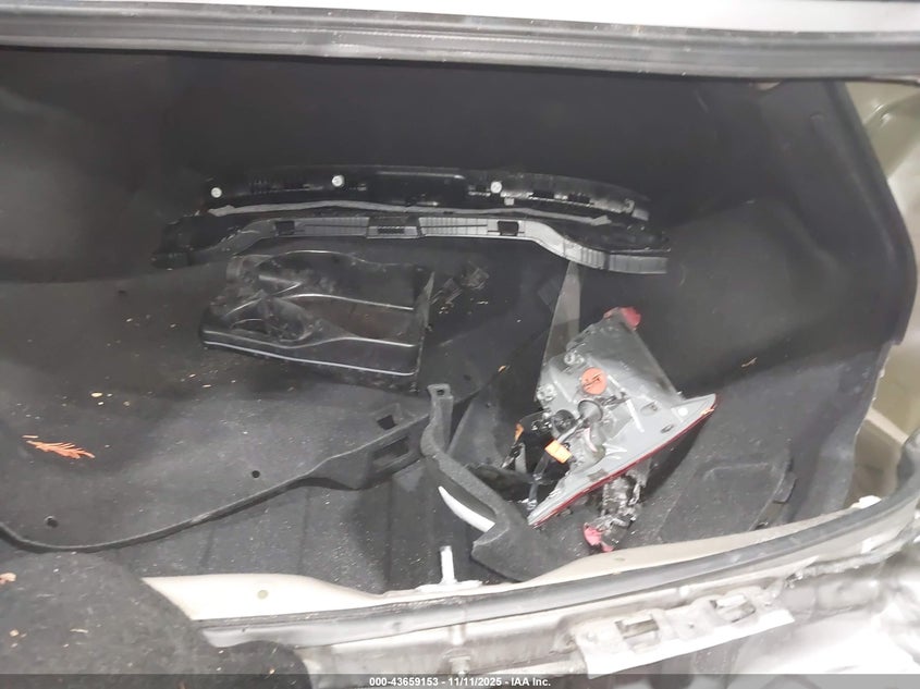 2023 HYUNDAI ELANTRA HYBRID BLUE KMHLM4AJ4PU064055