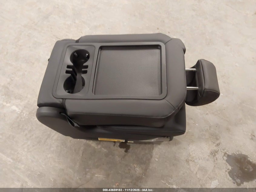 2024 KIA CARNIVAL MPV EX - KNDNC5H33R6390420