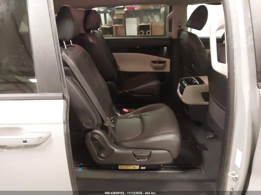 2024 KIA CARNIVAL MPV EX - KNDNC5H33R6390420