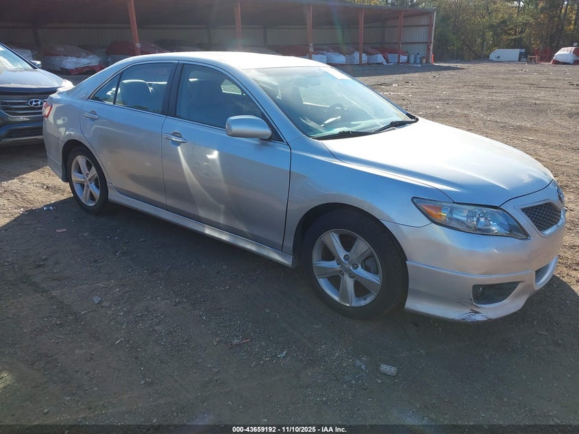 TOYOTA CAMRY SE V6