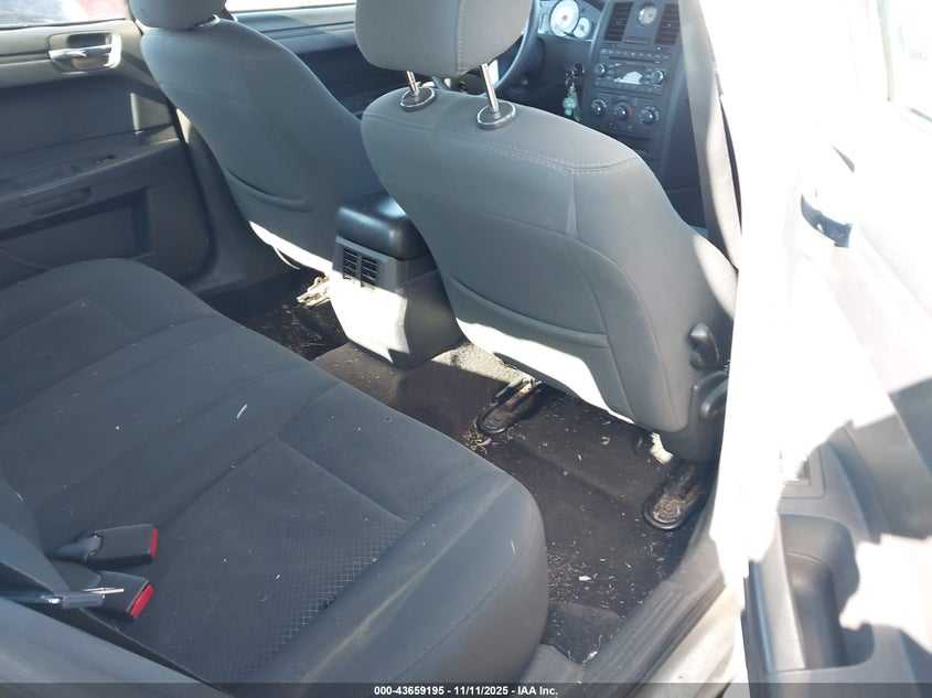 2008 Chrysler 300 Lx VIN: 2C3KA43R18H176641 Lot: 43659195