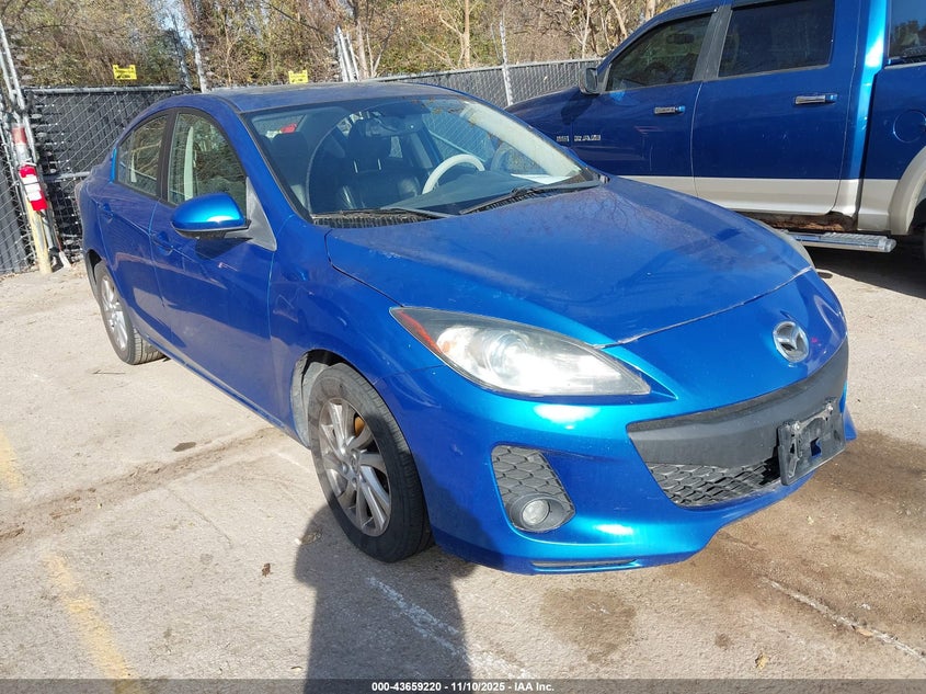 MAZDA 3 I GRAND TOURING
