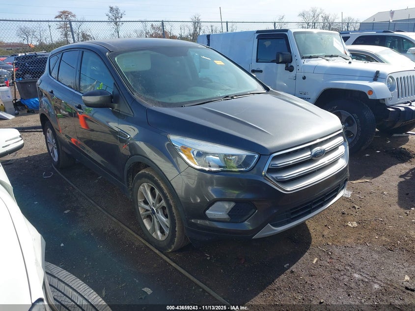 2017 FORD ESCAPE SE - 1FMCU9GD7HUB65834