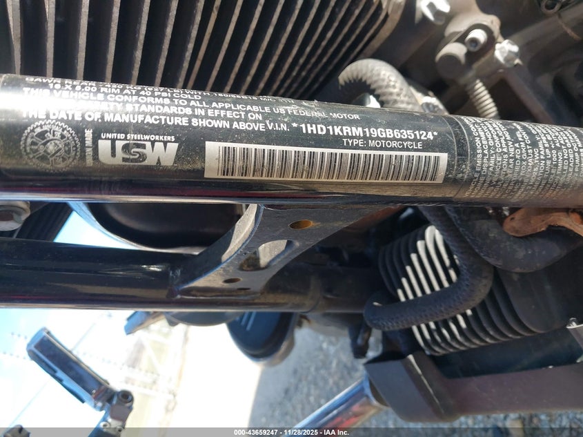 2016 Harley-Davidson Flhxs Street Glide Special VIN: 1HD1KRM19GB635124 Lot: 43659247