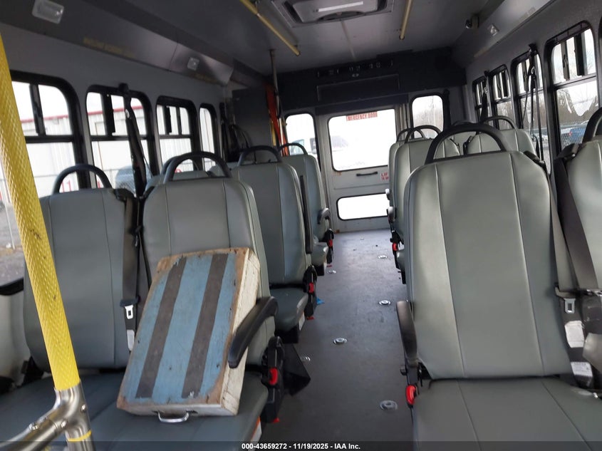 2019 Ford E-450 Cutaway VIN: 1FDFE4FS4KDC52689 Lot: 43659272