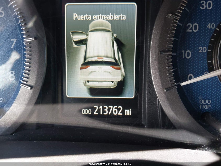 2018 Toyota Sienna Xle 8 Passenger VIN: 5TDYZ3DC4JS927774 Lot: 43659273