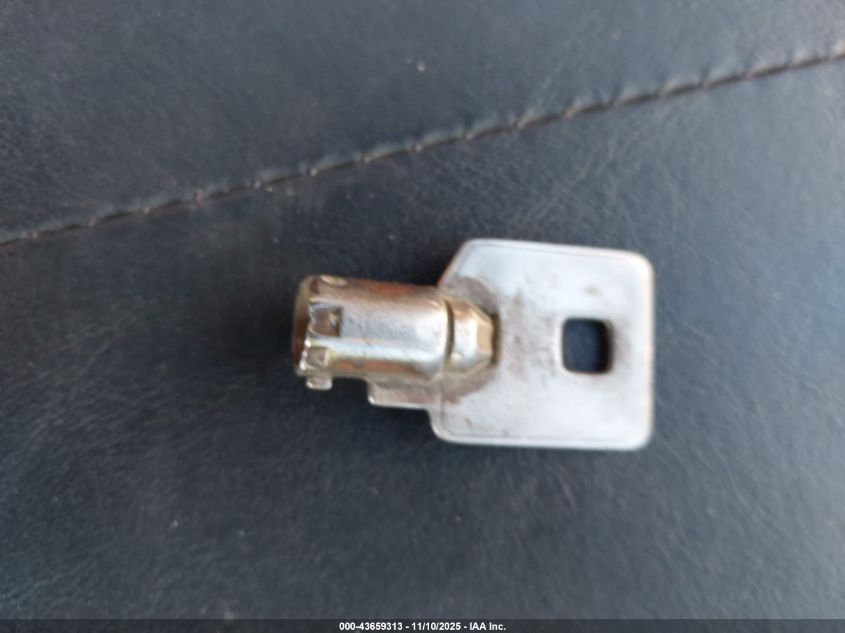 2001 Harley-Davidson Flhtcui VIN: 1HD1FCW101Y633541 Lot: 43659313