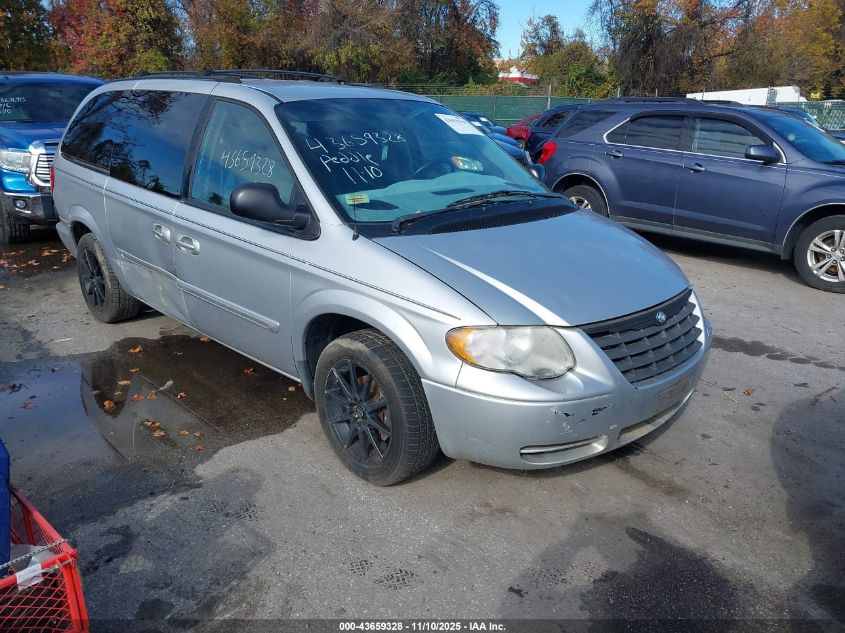 2005 Chrysler Town & Country Touring