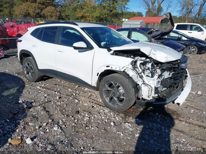 CHEVROLET TRAX FWD LT