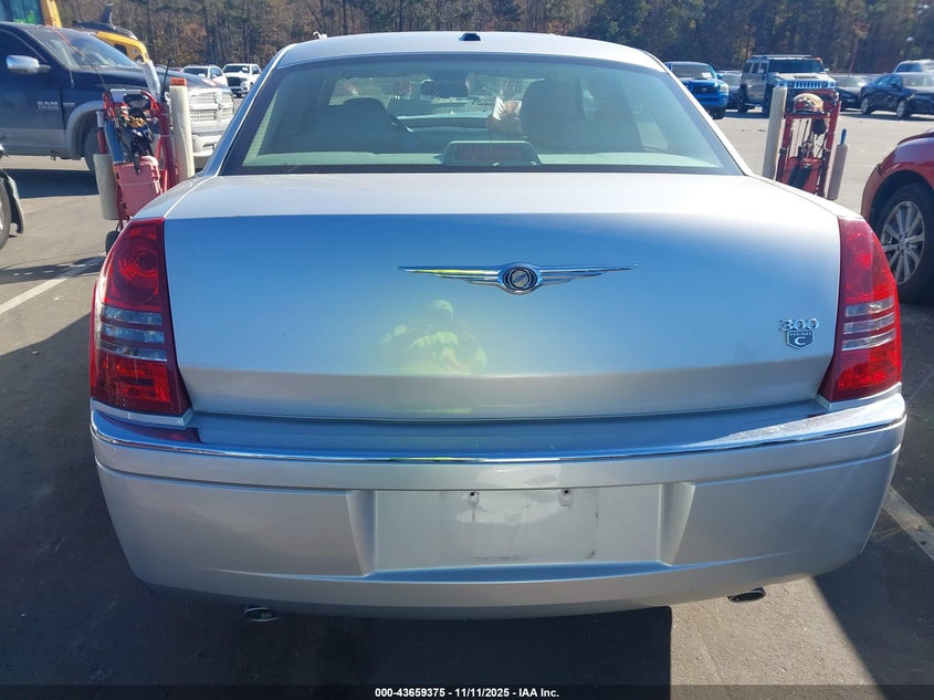 2007 Chrysler 300C VIN: 2C3KA63H07H808269 Lot: 43659375