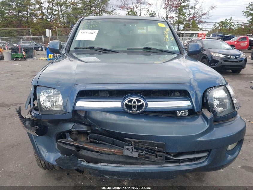 2005 Toyota Sequoia Limited V8 VIN: 5TDBT48A15S234320 Lot: 43659382