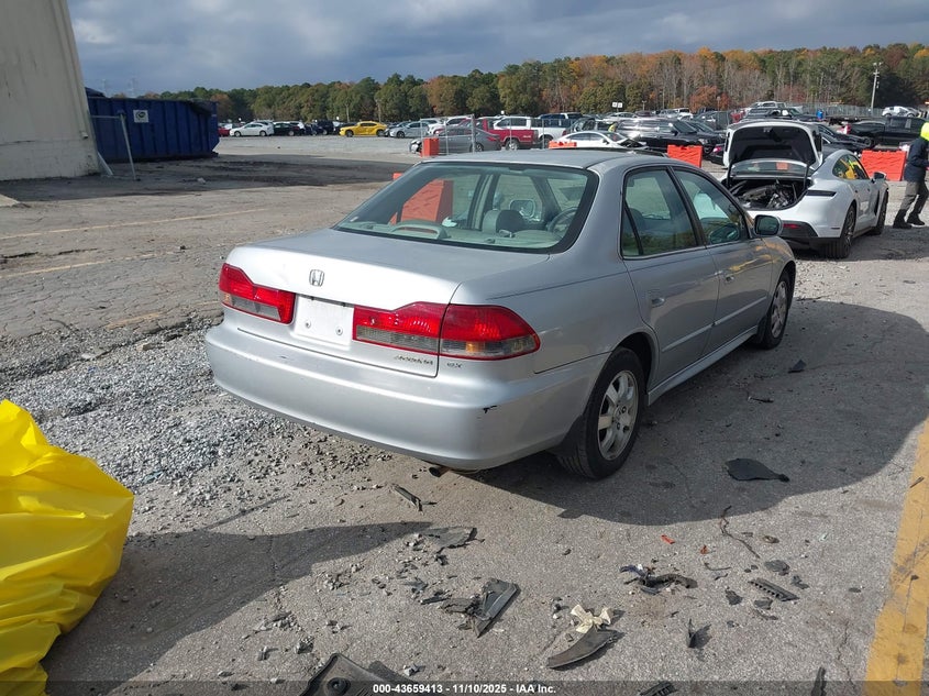 1HGCG566X1A081684 2001 HONDA ACCORD photo no. 4