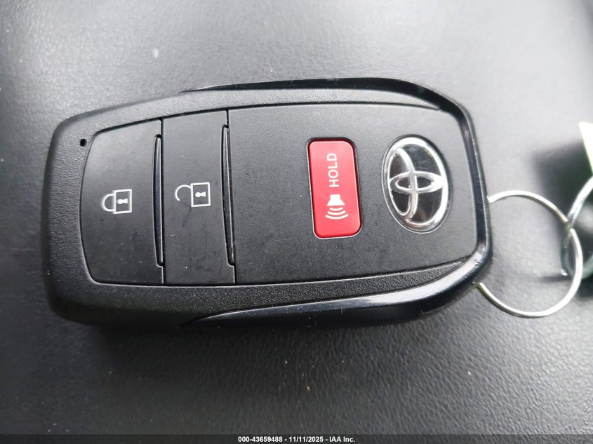 2023 TOYOTA PRIUS LE JTDACAAU6P3000872