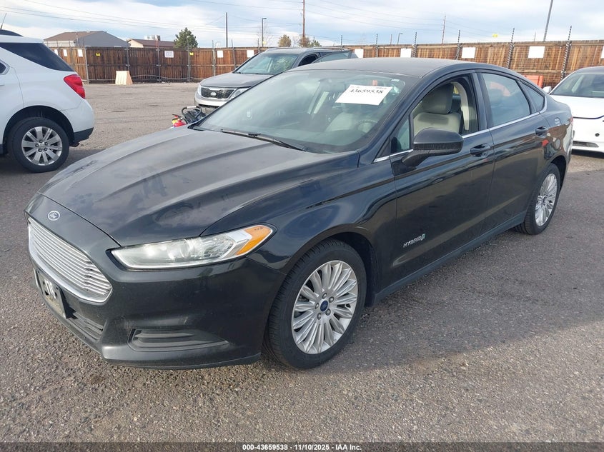3FA6P0UU6ER322626 2014 FORD FUSION photo no. 2