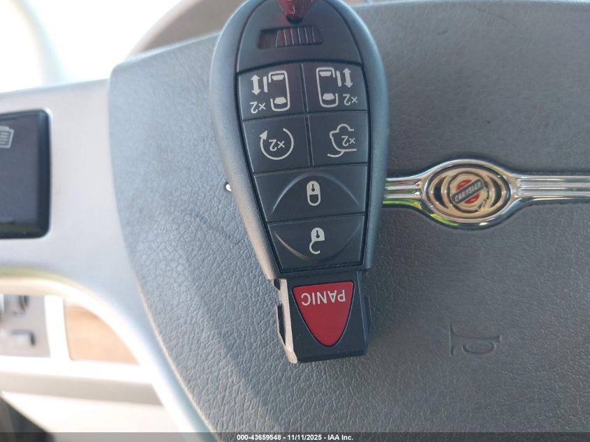 2008 Chrysler Town & Country Touring VIN: 2A8HR54PX8R732899 Lot: 43659548