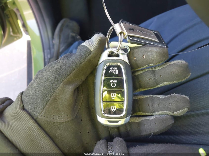 2024 HYUNDAI VENUE SEL KMHRC8A36RU332807