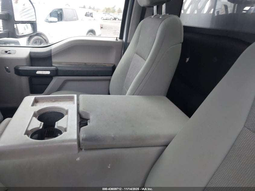 2018 Ford F-550 Chassis Xl VIN: 1FDUF5HY6JEC27202 Lot: 43659712