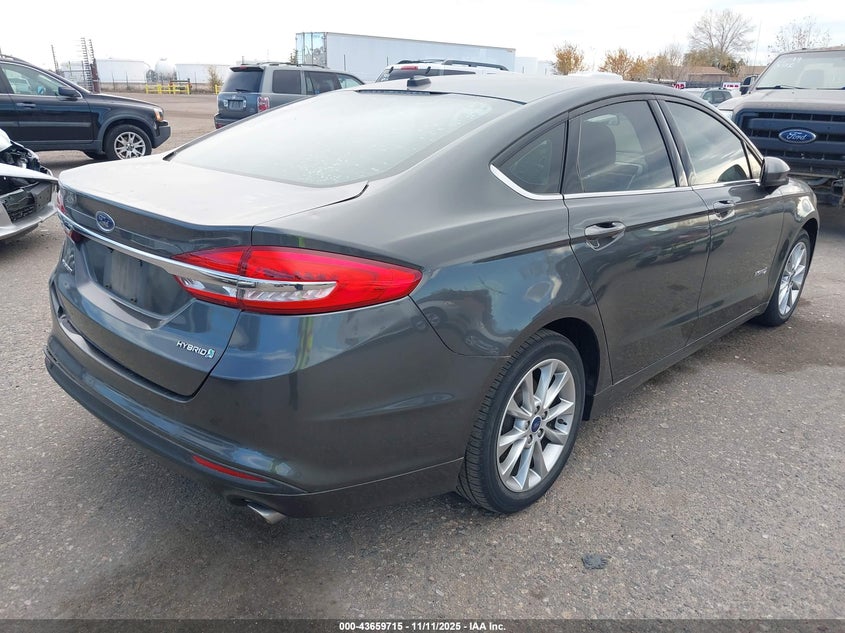 3FA6P0UU0HR172047 2017 FORD FUSION photo no. 4