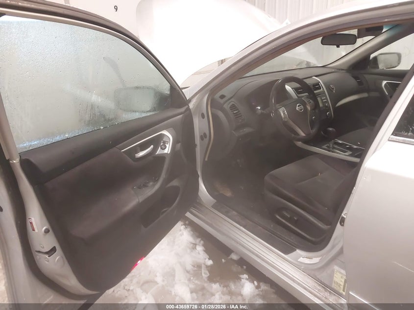 2013 Niss Altima Sv 2.5 Sv