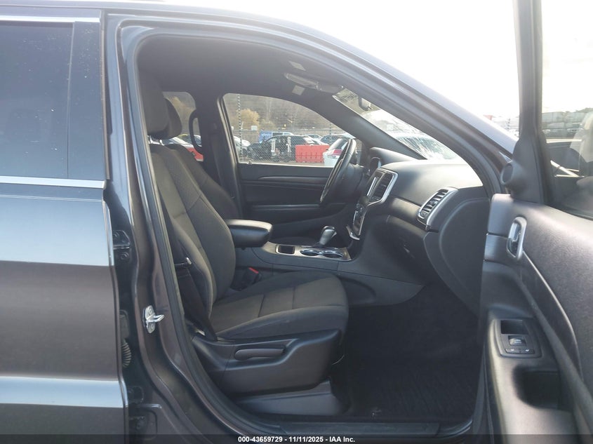 1C4RJFAG3JC508501 2018 JEEP GRAND CHEROKEE photo no. 5