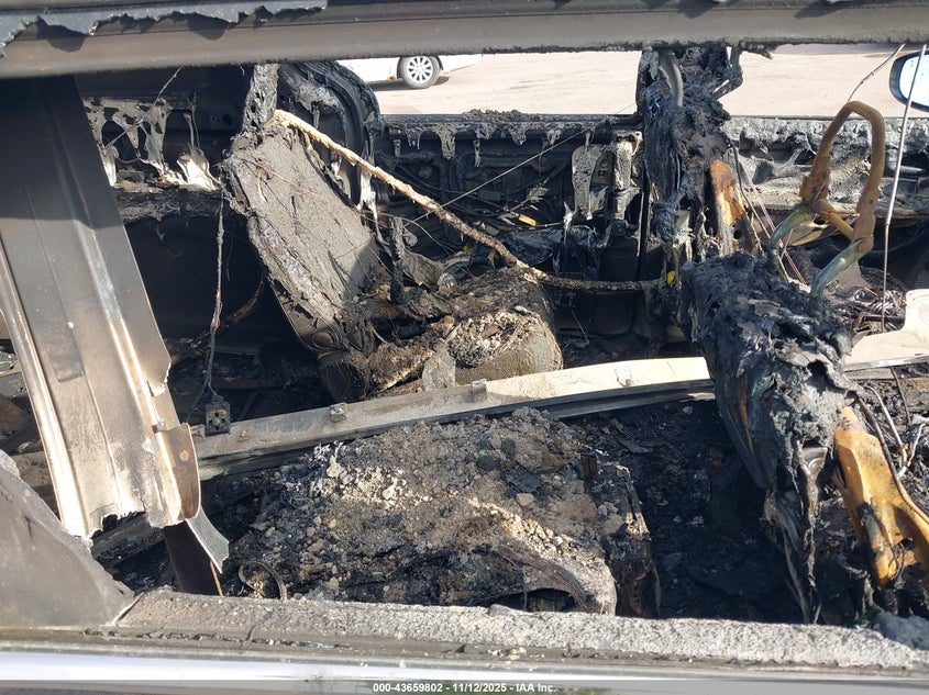 2017 Chrysler Pacifica Limited VIN: 2C4RC1GG4HR554912 Lot: 43659802