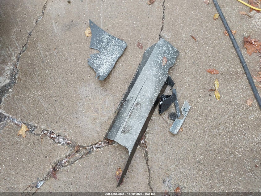 2010 Dodge Grand Caravan Sxt VIN: 2D4RN5D11AR224994 Lot: 43659831