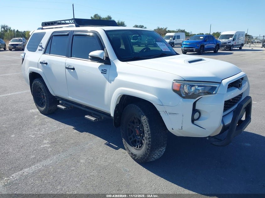 Vin: jtebu5jr9j5607151, lot: 44155074, toyota 4runner trd off road premium 2018 img_1