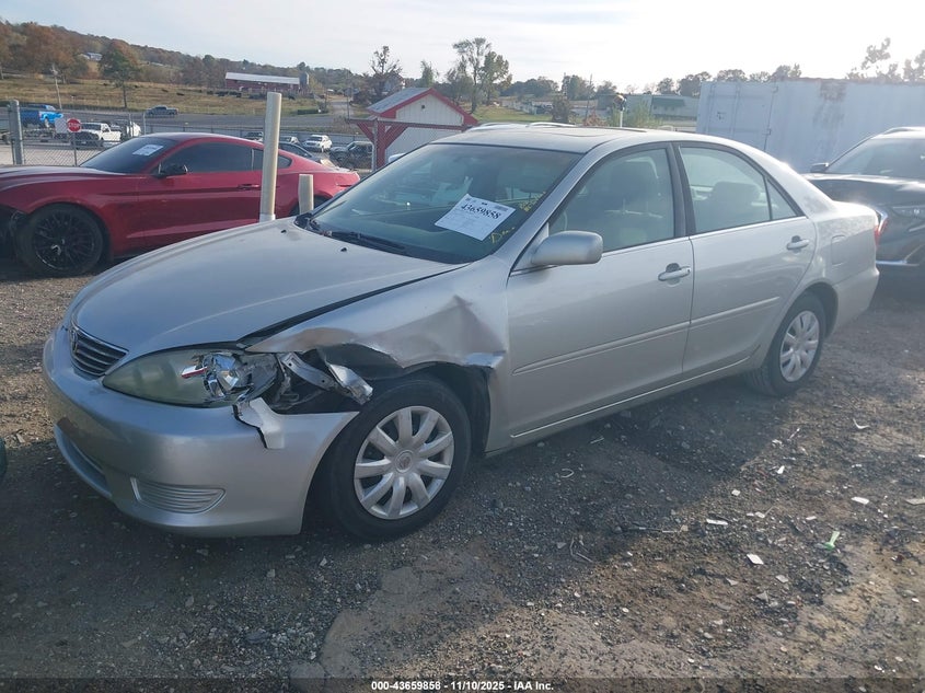 4T1BE32K35U948866 2005 TOYOTA CAMRY photo no. 2