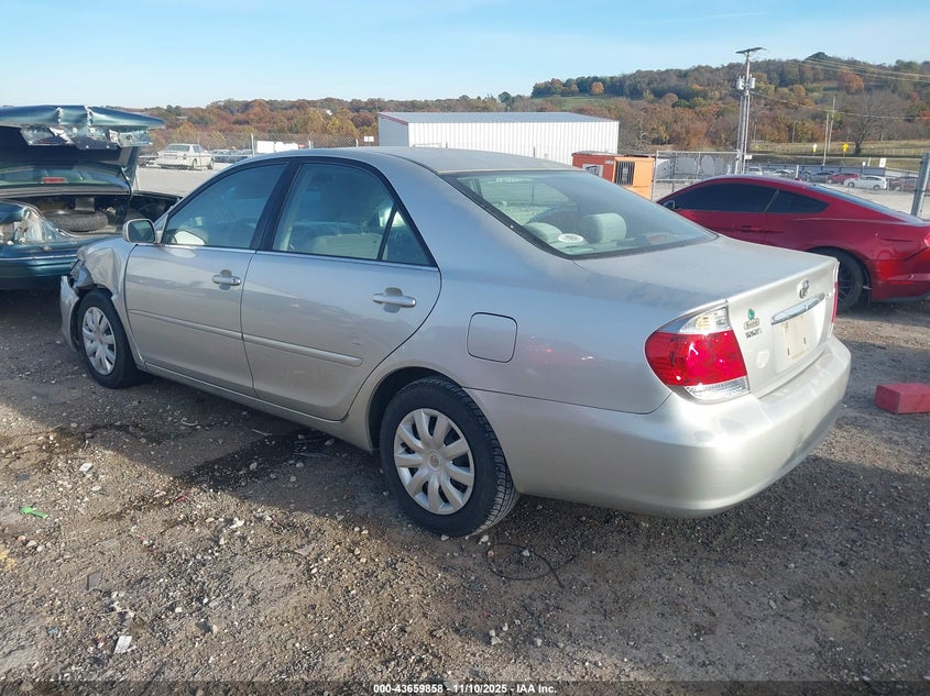 4T1BE32K35U948866 2005 TOYOTA CAMRY photo no. 3